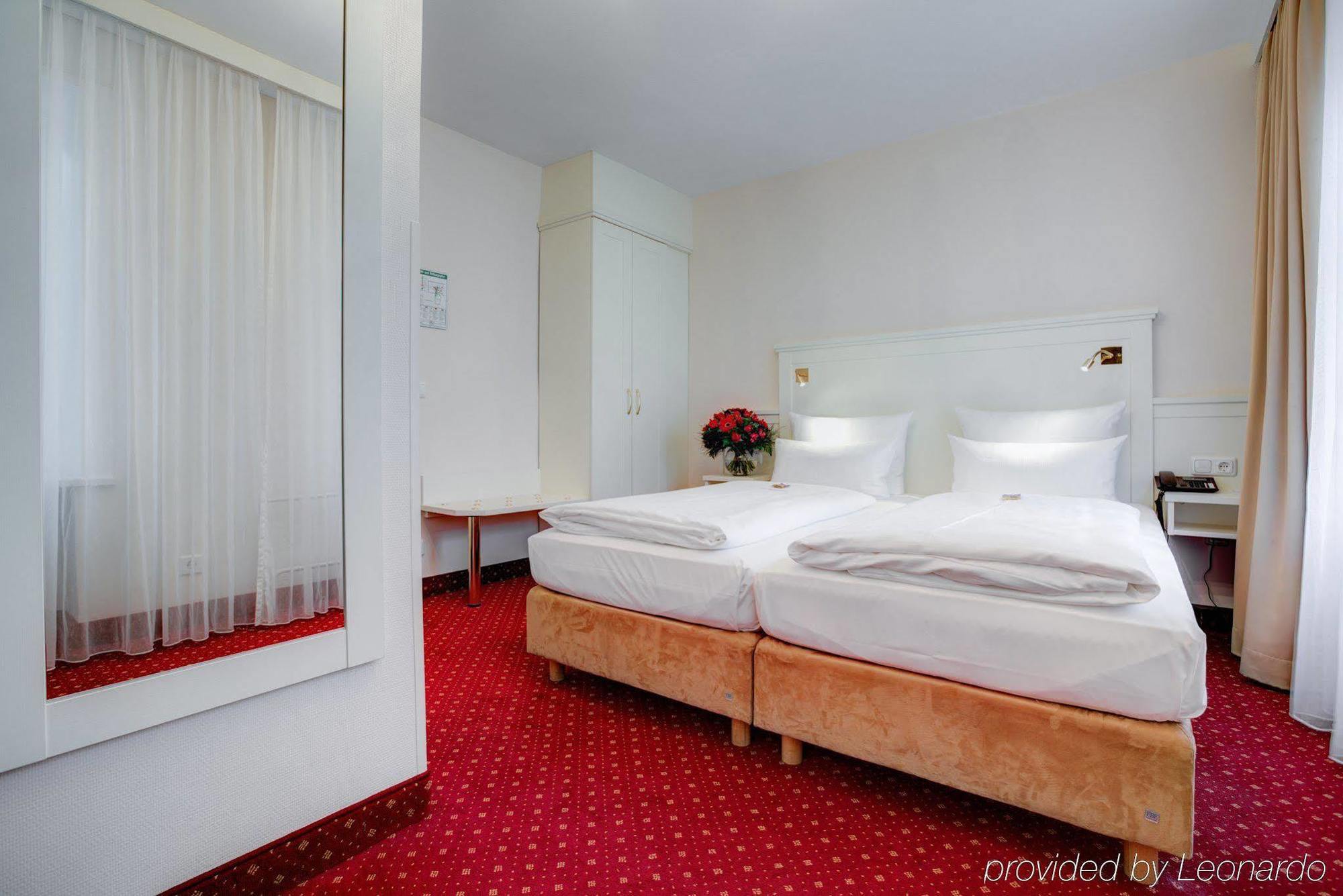 Hotel Fuerst Bismarck Hamburgo Quarto foto