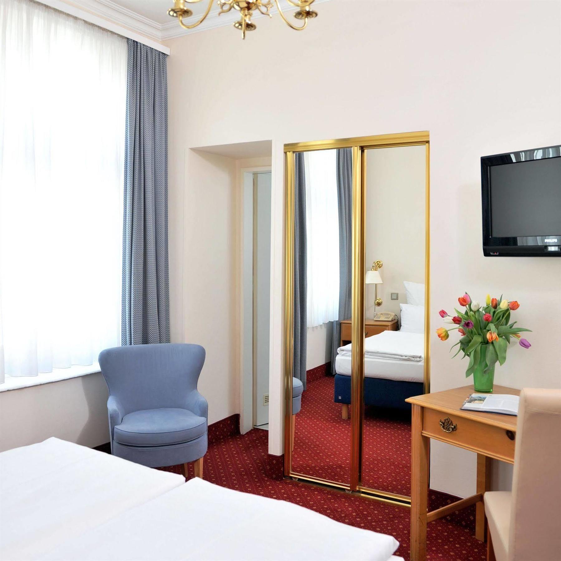 Hotel Fuerst Bismarck Hamburgo Exterior foto