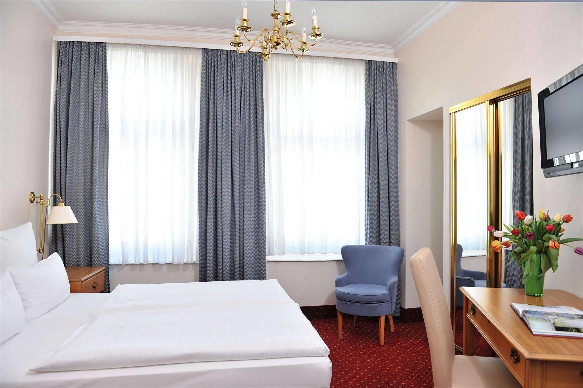 Hotel Fuerst Bismarck Hamburgo Exterior foto